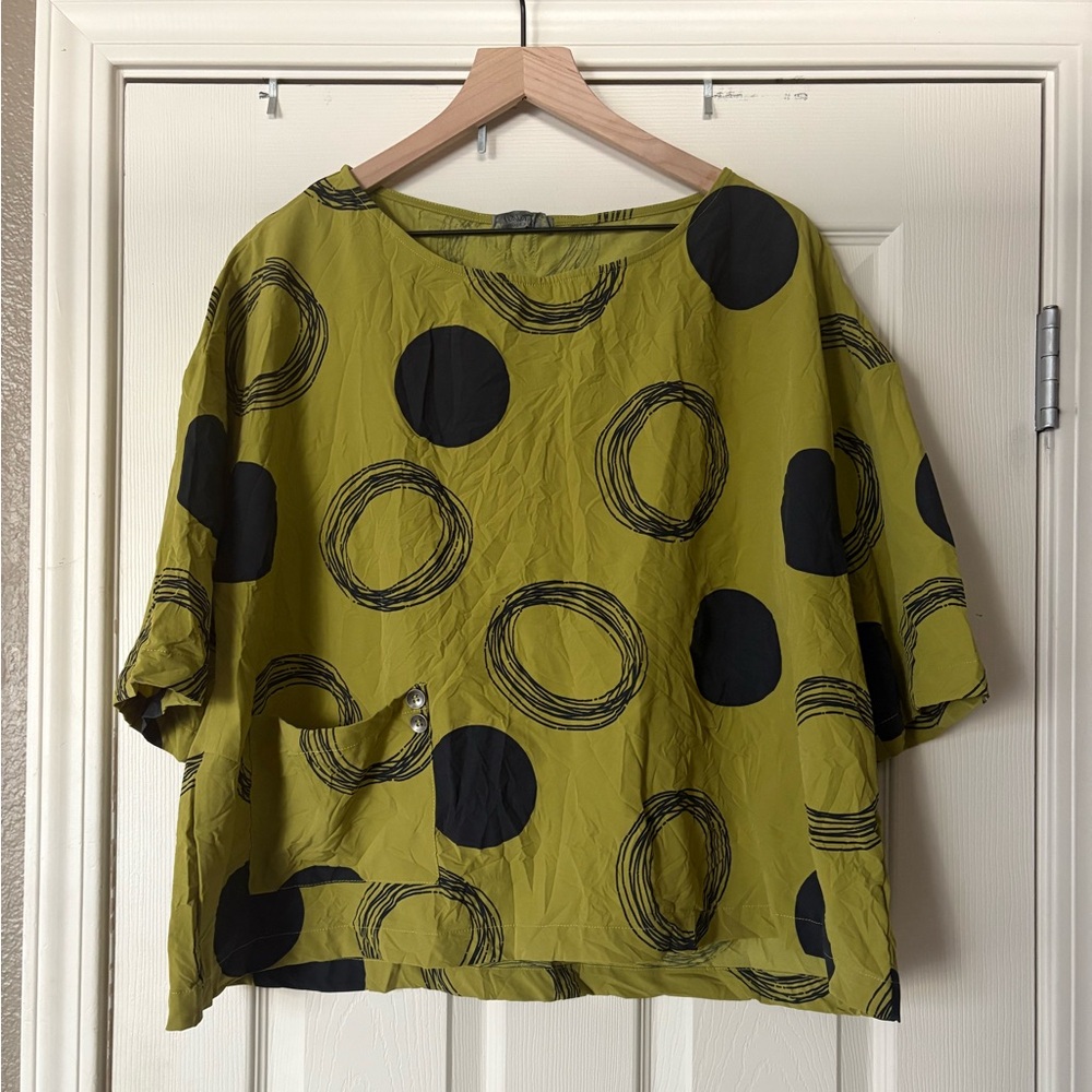 Chalet et ceci Olive and Black Circle Pattern Blouse